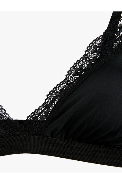 Koton Comfortable Fit Unpadded Underwire Bra with Lace Detail
