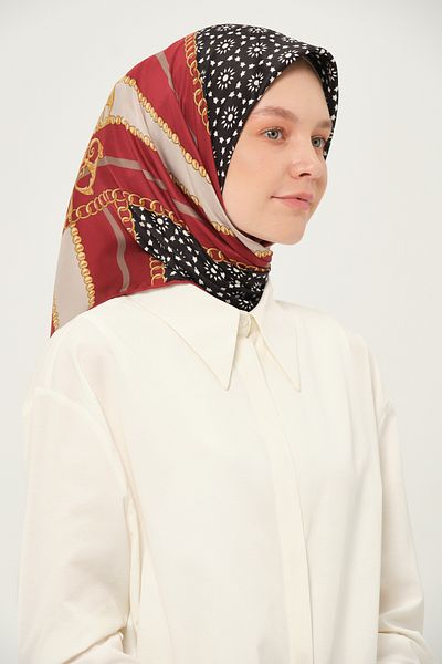 Madame Polo Printed Twil Scarf Multicolor Non-Slip 90X90 cm