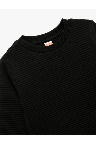 Koton Uzun Kollu Bisiklet Yaka Dokulu Pamuklu Sweatshirt