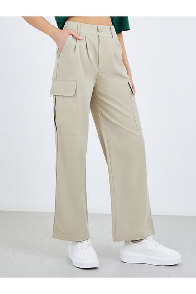 Styli Solid Wide Leg Cargo Pants