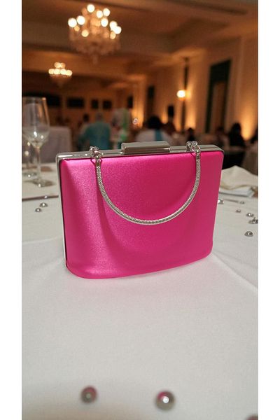 Butik Beyabags Metal Frame Fuchia Evening Bag