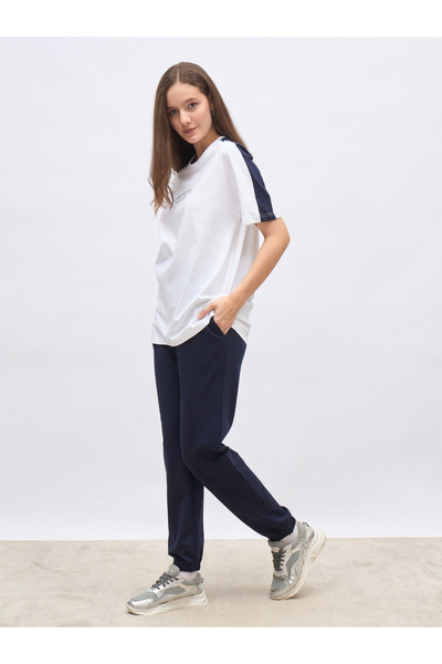 Styli White Oversized Slogan T-Shirt and Cuffed Joggers Set