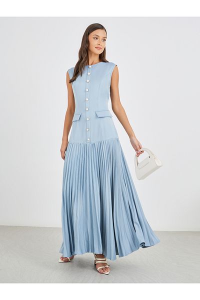 Styli Women Blue Solid Sleeveless Pleated A-Line Maxi Dress