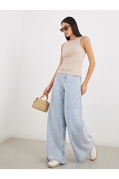 Styli Sleeveless Ruched Detail Round Neck Knit Top