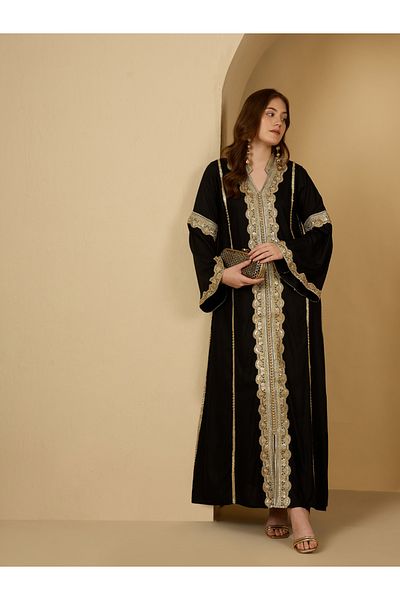 Styli Embroidered Lace Trim V Neck Jalabiya