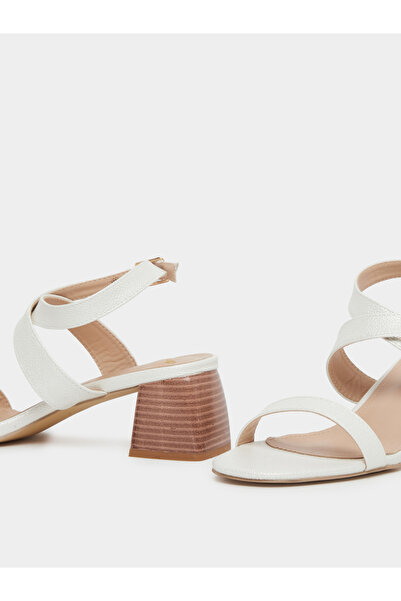 Styli Criss Cross Buckle Detail Block Heel Sandals