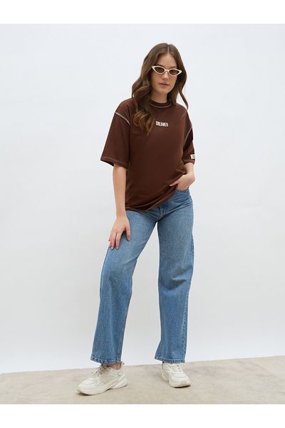 Styli Oversized Short Sleeve T-Shirt with Contrast Stitch Detail