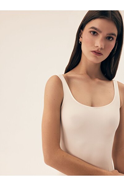 Bloovii Women's Bodysuit Thong Body with Round Neck & Back Classic Style | Lacteem