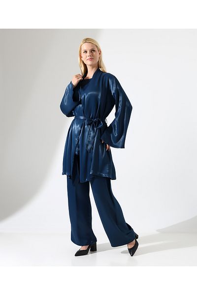 Fi'l Arz Fashion Satin Kimono Set