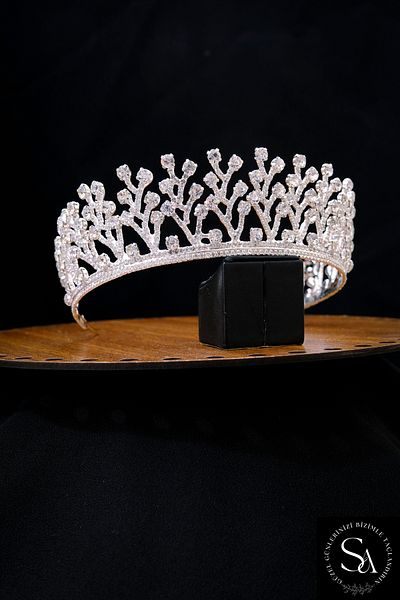 SimgeAksesuar Crystal Stone Fashionable and Elegant Bridal Tiara
