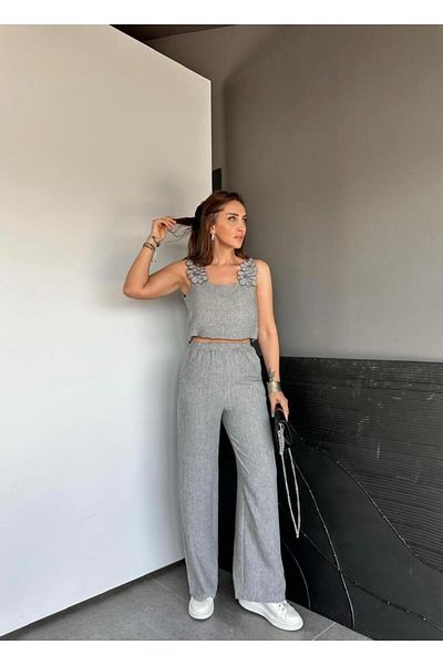 EGZOTİK ASORTİK Floral Detailed Strap Blouse Pants Set