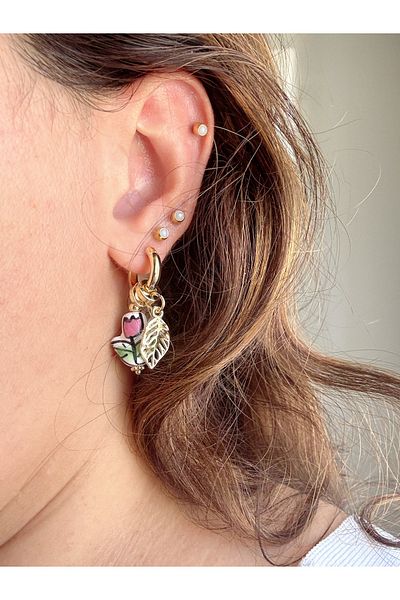 Gümüş sandık Tulip and Pearl Charmlı Hoop Earrings