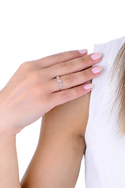 Söğütlü Silver Gümüş rodyumlu zirkon taşlı parıltılı yıldız tozu yüzük