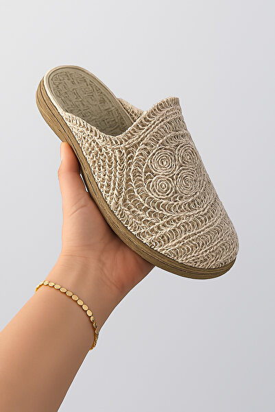 BB Women's Iyolite Eva Sole Knitted Embroidered Straw Slippers