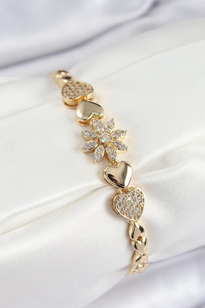 Clariss Brass Zircon Stone Heart Detailed Flower Model Gold Color Women's Bracelet