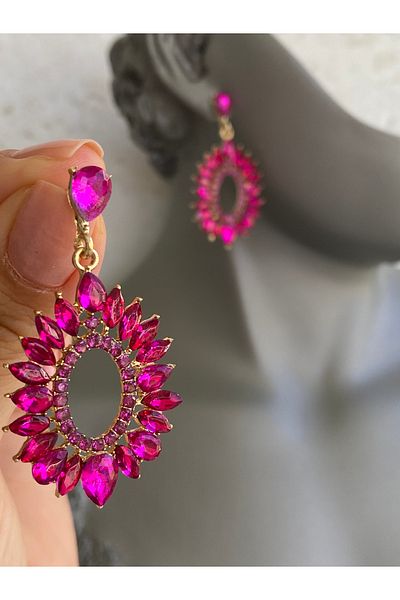 Lucios Evening Dress Hanging Nail Earrings