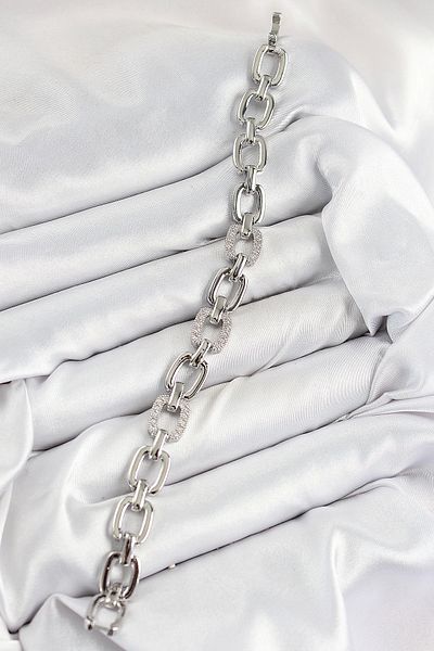 Clariss Brass Zircon Stone Fragmented Chain Model Silver Color Women's Bracelet