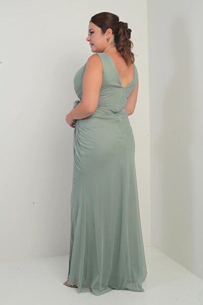 By Saygı Γυναικείο μπροστινό πίσω μέρος με λαιμόκοψη V με επένδυση μπροστά Dapeli 3 μεγέθη Floral Plus Size Μακρύ φόρεμα από τούλι