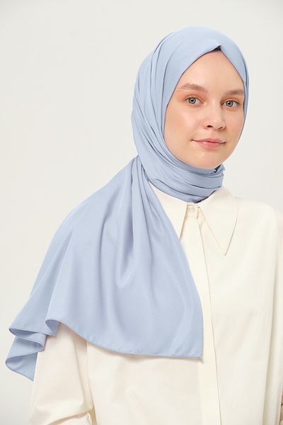 Madame Polo Plain Twil Shawl Silver Non-Slip Wrinkle-Free Fabric