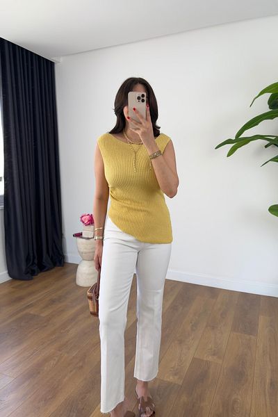BİRCANÇİL Zr Kossa Yellow Asymmetric Cut Blouse