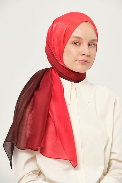 Madame Polo Amber Gradient Shawl Multicolored Wrinkle-Free Fabric