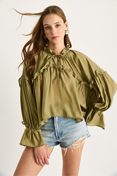 Bianco Lucci Women's Lacing Detailed Balloon Sleeve Casual Seersucker Blouse 252 60282002