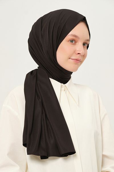 Madame Polo Plain Twil Shawl Black Non-Slip Wrinkle-Free Fabric