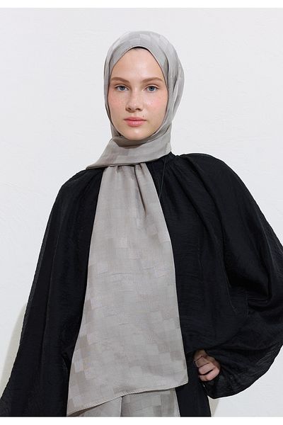 Freshscarfs Nori Silky Jacquard Shawl Warm Gray