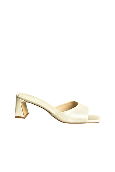 Fox Shoes U654081109 Beige Thick Heeled Women's Slippers