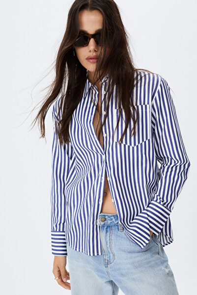 Stradivarius Çizgili poplin kumaşlı, cepli basic gömlek