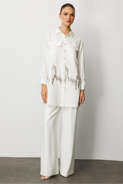 Moda İlgi Modailgi Cep Kapaklı Pul Nakış Detaylı Tunik Ekru