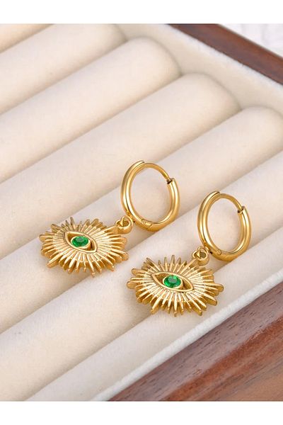 Eva Grace Adaline gold star-shaped earrings in 18K gold-plated stainless steel - Parisian Collection
