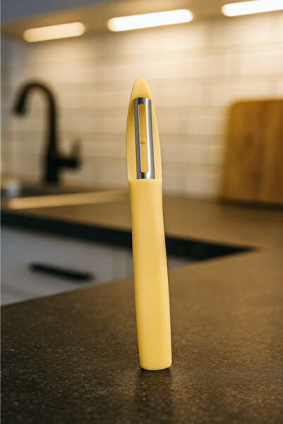SİHİRLİ AYAKLAR Pastel Colored Plastic Handle Peeler Fruit Vegetable Peeler 17 cm