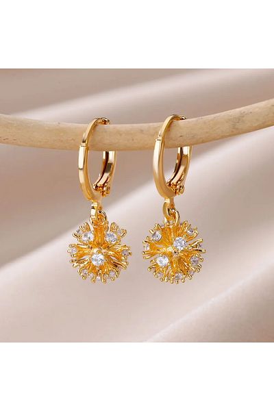 Eva Grace Clarice earrings, gold, made of stainless steel, decorated with zirconia