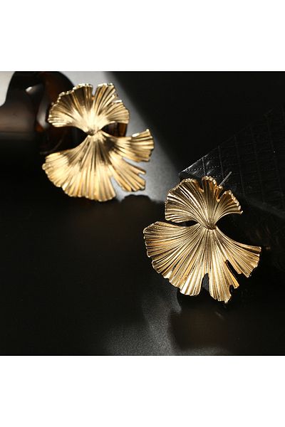 Eva Grace Tara earrings, gold, in the shape of a ginkgo leaf - Glamour Collection