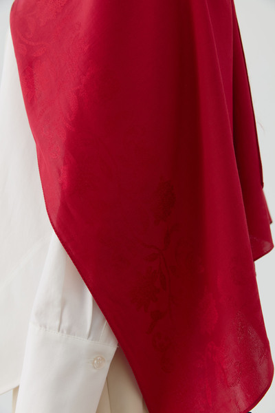 Tuğba Nevgül Kenar Detaylı Naturel Şal - Kırmızı