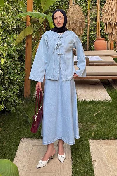 lamelif بدلة دينم بتفاصيل دانتيل باللون الأزرق الجليدي