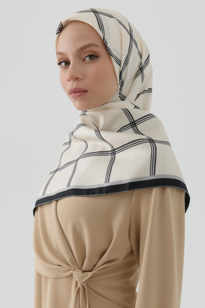 Tuğba Kare Çizgi Desenli Twill İpek Eşarp - Beyaz