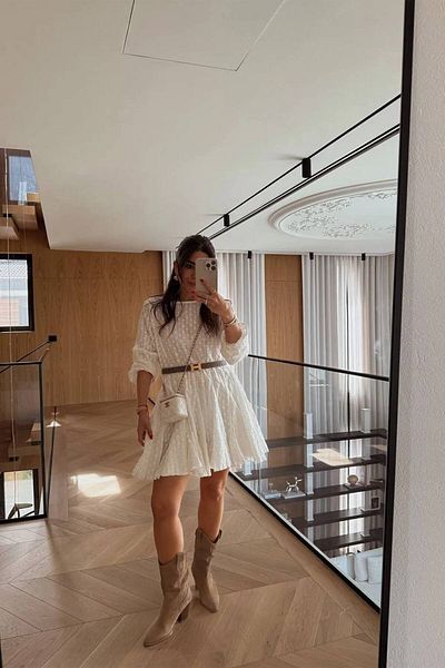 AlisaSu Mini rochie albă cu decolteu deschis