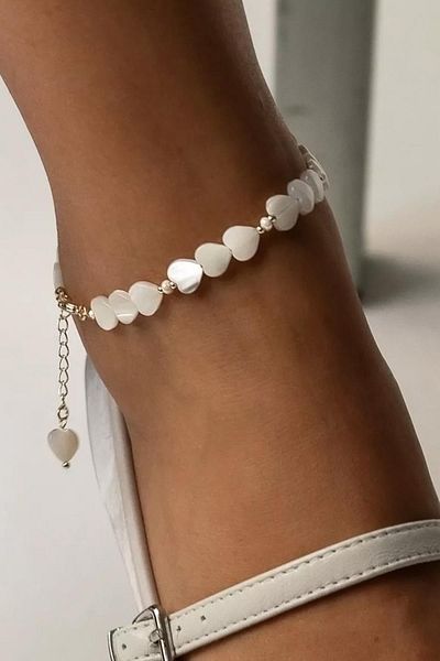 New Obsessions Natural Pearlescent Heart Anklet