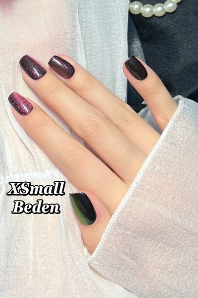 Easy Beauty XSMALL Beden Koyu Bordo Kedi Gözü Kısa Küt 10 Adet Takma Tırnak S...