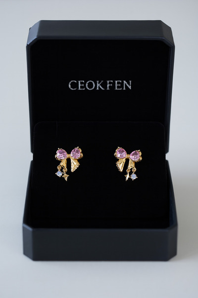 mira bujiteri Altın Kaplama Pembe Kalpli Fiyonk Kadın Çelik Küpe