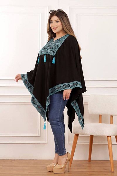 Lyaly aljlabyh "Earth Colors" poncho, elegant design with geometric embroidery and unique motifs, for a modern and comfortable look.