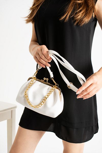Berlin bags Chain Burs Interlocking Chain Detail Crossbody Women's Bag