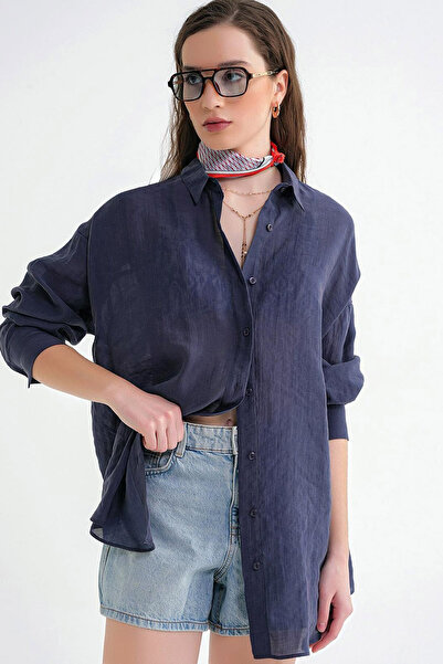 MissThetis Gömlek Yaka Uzun Manşetli Kol Düğmeli Rahat Şık ve Cool Oversize İ...