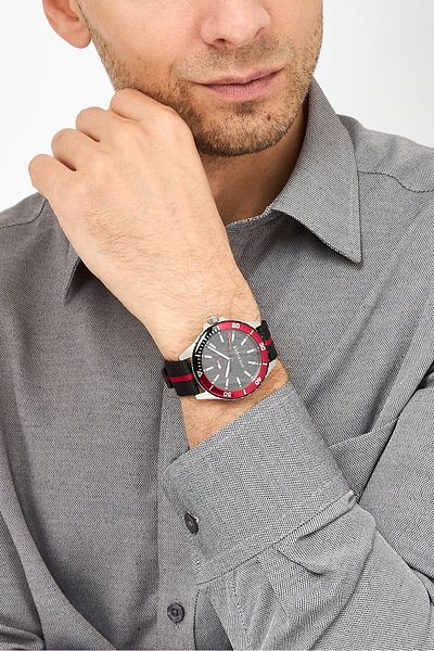 Tommy Hilfiger Men 1792010 Nylon Analog Watch 42 mm, Black