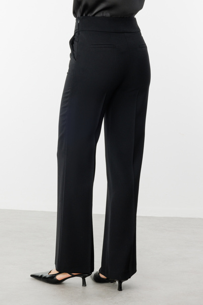 Ekol Beli Tokalı Bol Paça Pantolon