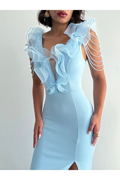 ADAMODA.RO Elegant long mermaid dress accessorized with chains