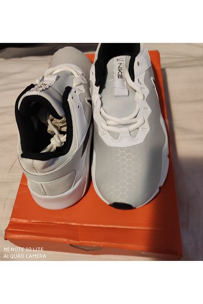 Nike Legend Essential 2, alb, 39EU
