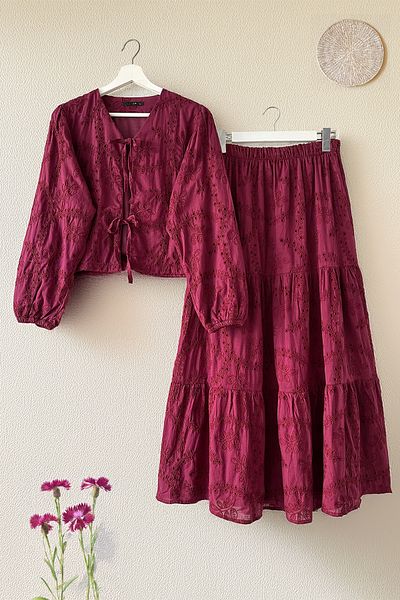 MODAQU Guipure Scalloped Lined Blouse Skirt Set - Claret Red